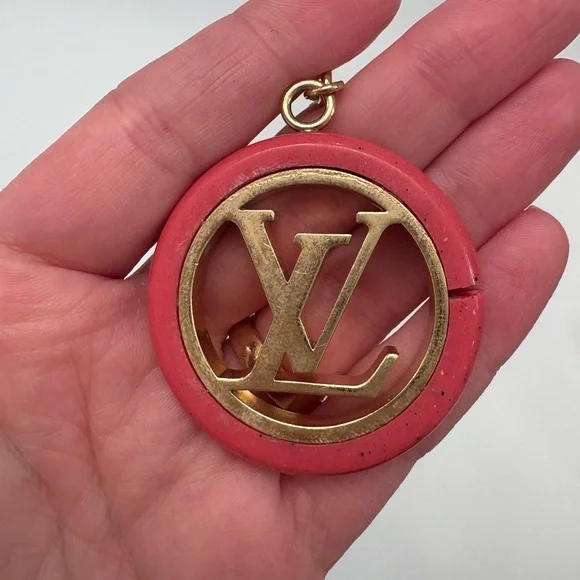 Louis Vuitton Pink and Gold Keychain - Picture 3 of 5